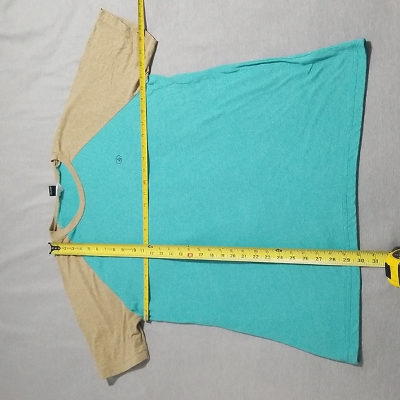 Lot 12 Men Tops Volcom Fox DC Quiksilver Hurley Banana Gap 8103 Arvil Nike - Picture 2 of 15